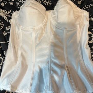 too big for this shirt reason for selling, good quality, adjustable sizing